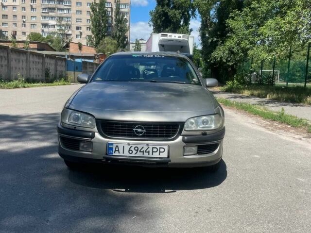 Серый Опель Омега, объемом двигателя 2 л и пробегом 485 тыс. км за 2000 $, фото 1 на Automoto.ua