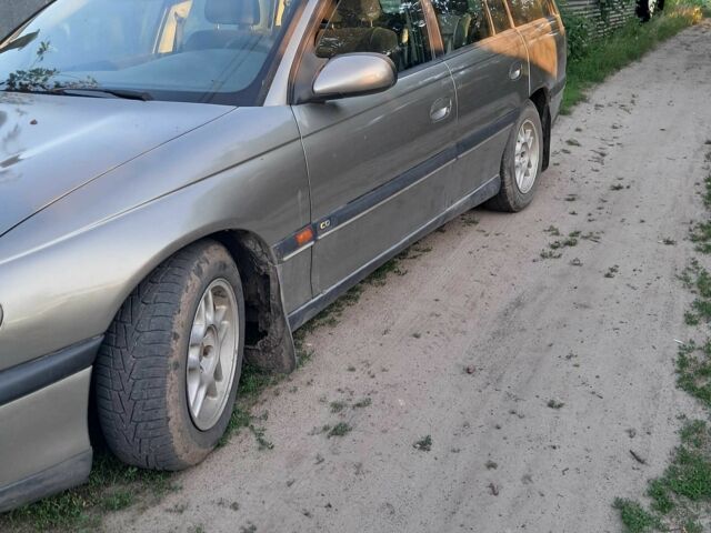 Сірий Опель Омега, об'ємом двигуна 2.5 л та пробігом 3 тис. км за 1500 $, фото 1 на Automoto.ua