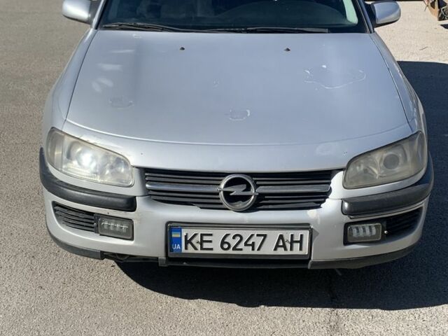Серый Опель Омега, объемом двигателя 2 л и пробегом 350 тыс. км за 2500 $, фото 1 на Automoto.ua
