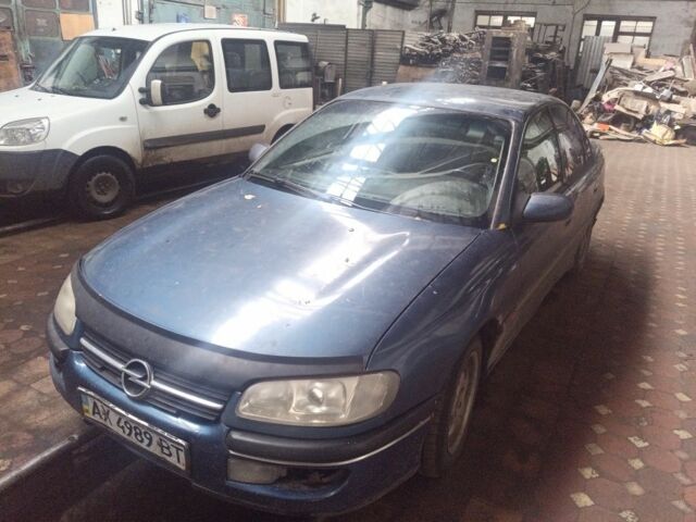 Синій Опель Омега, об'ємом двигуна 2 л та пробігом 335 тис. км за 1500 $, фото 1 на Automoto.ua