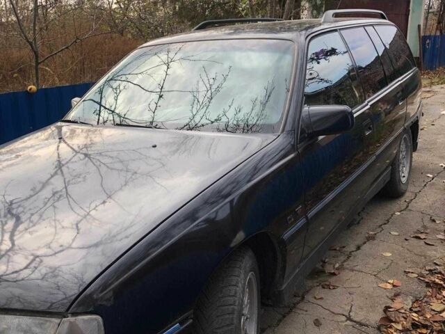 Синій Опель Омега, об'ємом двигуна 2 л та пробігом 218 тис. км за 2000 $, фото 1 на Automoto.ua
