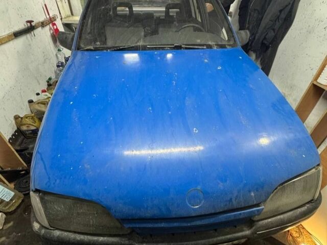 Синій Опель Омега, об'ємом двигуна 1.8 л та пробігом 118 тис. км за 466 $, фото 1 на Automoto.ua