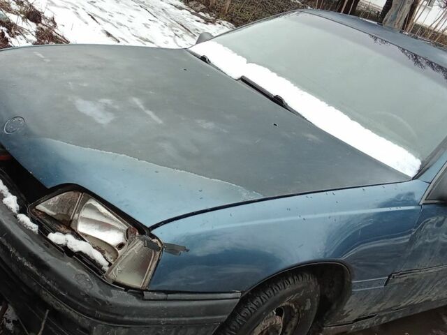 Синий Опель Омега, объемом двигателя 0 л и пробегом 200 тыс. км за 464 $, фото 1 на Automoto.ua