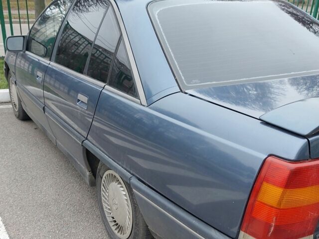 Синій Опель Омега, об'ємом двигуна 2 л та пробігом 148 тис. км за 1800 $, фото 1 на Automoto.ua