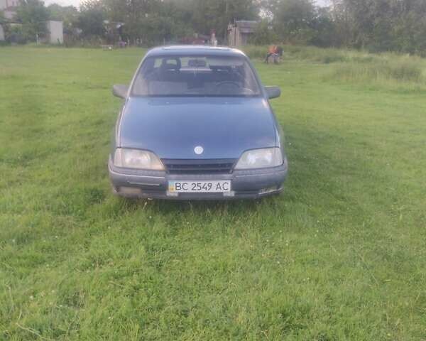 Синий Опель Омега, объемом двигателя 2 л и пробегом 150 тыс. км за 800 $, фото 1 на Automoto.ua