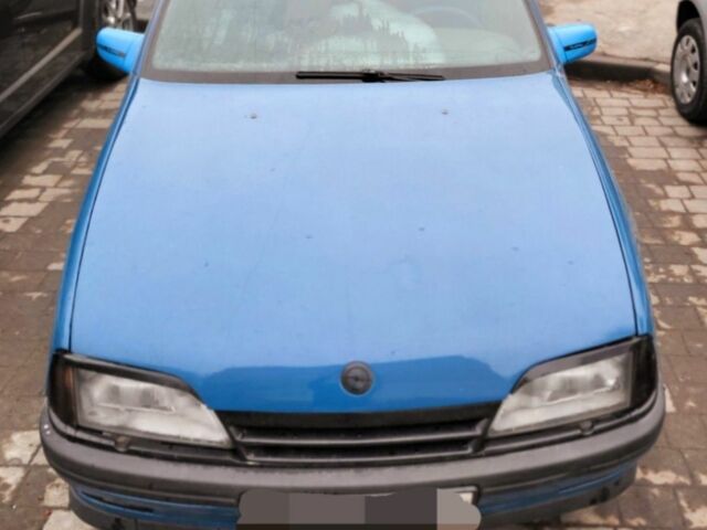 Синий Опель Омега, объемом двигателя 2 л и пробегом 280 тыс. км за 592 $, фото 1 на Automoto.ua