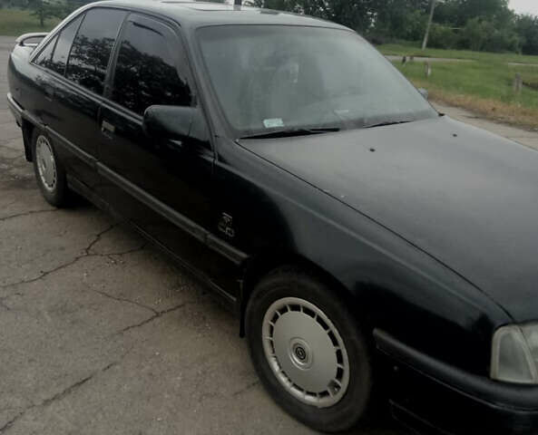 Синий Опель Омега, объемом двигателя 2 л и пробегом 100 тыс. км за 1500 $, фото 1 на Automoto.ua