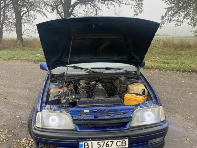 Синий Опель Омега, объемом двигателя 1.8 л и пробегом 3 тыс. км за 834 $, фото 1 на Automoto.ua