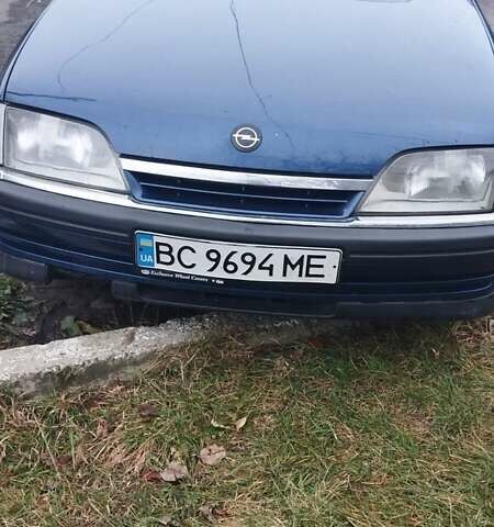 Синий Опель Омега, объемом двигателя 2 л и пробегом 202 тыс. км за 1800 $, фото 1 на Automoto.ua