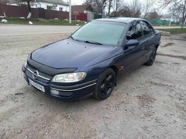 Синій Опель Омега, об'ємом двигуна 2 л та пробігом 1 тис. км за 1700 $, фото 1 на Automoto.ua