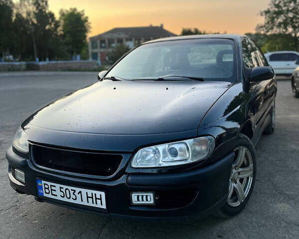 Синий Опель Омега, объемом двигателя 2 л и пробегом 440 тыс. км за 2200 $, фото 1 на Automoto.ua