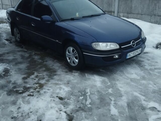 Синий Опель Омега, объемом двигателя 2 л и пробегом 180 тыс. км за 1400 $, фото 1 на Automoto.ua