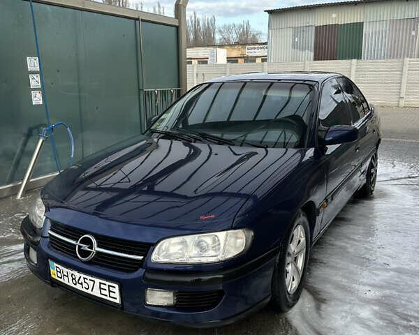 Синий Опель Омега, объемом двигателя 3 л и пробегом 425 тыс. км за 3000 $, фото 1 на Automoto.ua
