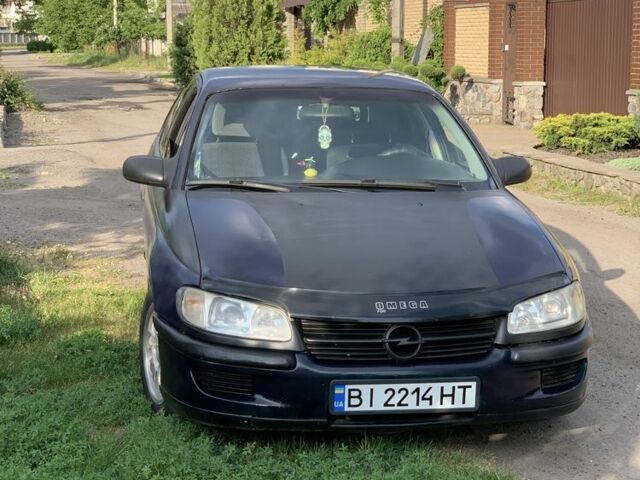 Синий Опель Омега, объемом двигателя 2 л и пробегом 333 тыс. км за 1456 $, фото 1 на Automoto.ua
