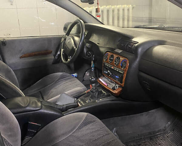 Синій Опель Омега, об'ємом двигуна 2.5 л та пробігом 250 тис. км за 1700 $, фото 1 на Automoto.ua