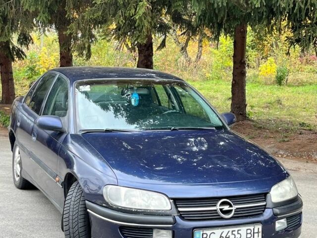 Синий Опель Омега, объемом двигателя 2 л и пробегом 380 тыс. км за 1305 $, фото 1 на Automoto.ua