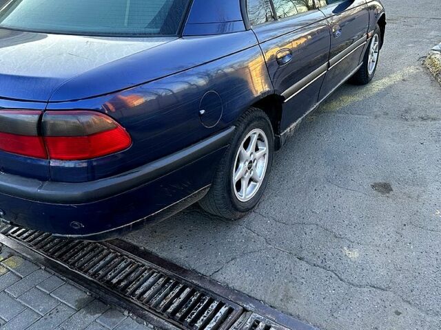 Синий Опель Омега, объемом двигателя 2.5 л и пробегом 0 тыс. км за 2000 $, фото 1 на Automoto.ua