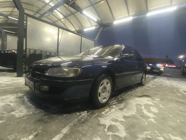 Синій Опель Омега, об'ємом двигуна 2 л та пробігом 345 тис. км за 1700 $, фото 1 на Automoto.ua