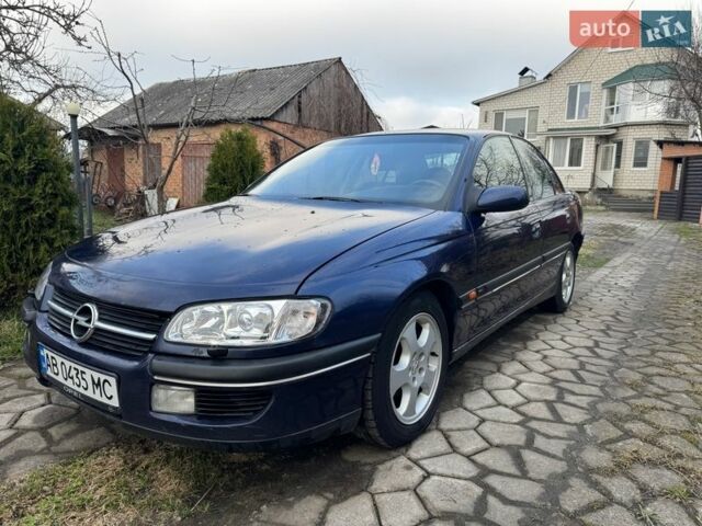 Синий Опель Омега, объемом двигателя 2 л и пробегом 325 тыс. км за 2450 $, фото 1 на Automoto.ua