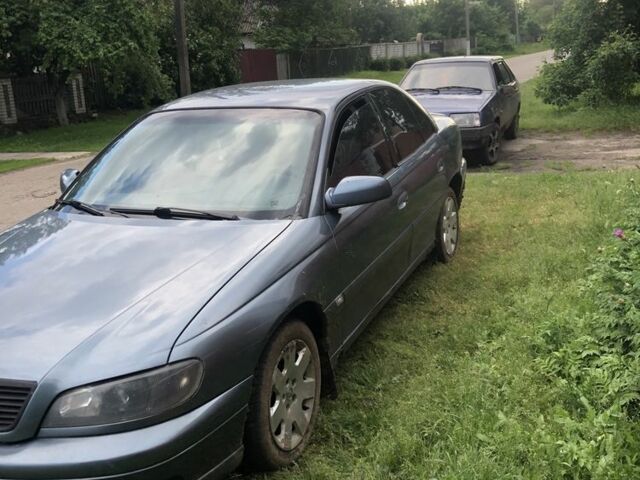 Синий Опель Омега, объемом двигателя 3 л и пробегом 350 тыс. км за 1800 $, фото 1 на Automoto.ua