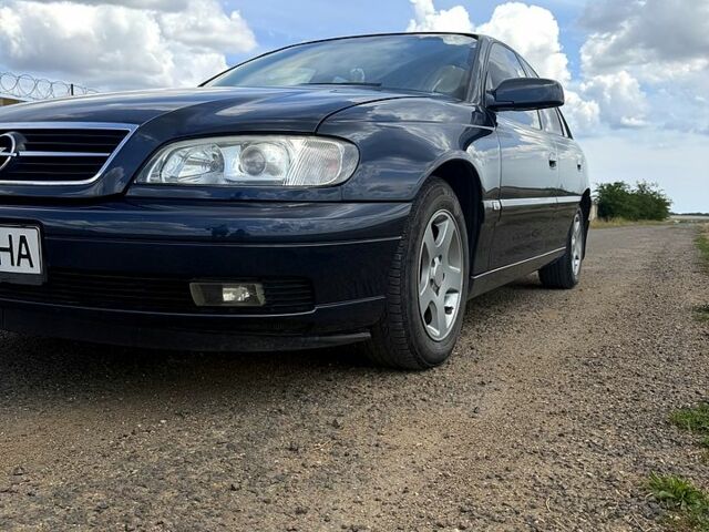 Синій Опель Омега, об'ємом двигуна 2 л та пробігом 0 тис. км за 4000 $, фото 1 на Automoto.ua