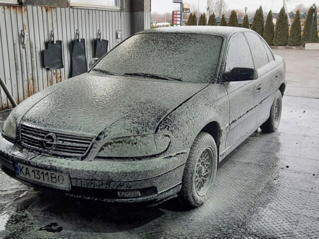 Синий Опель Омега, объемом двигателя 2.2 л и пробегом 333 тыс. км за 3299 $, фото 1 на Automoto.ua