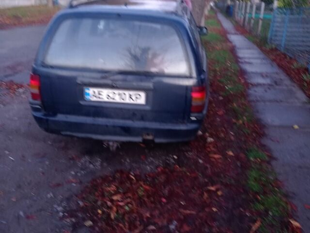 Опель Омега 1988 в Софиевке на Automoto.ua Синий Опель Омега, объемом двигателя 2 л и пробегом 500 тыс. км за 831 $, фото 1 на Automoto.ua