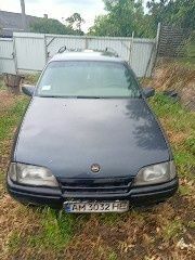 Синій Опель Омега, об'ємом двигуна 2 л та пробігом 300 тис. км за 545 $, фото 1 на Automoto.ua