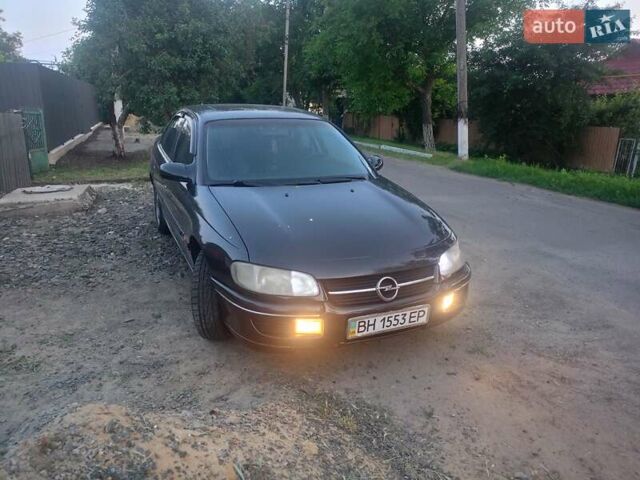 Синий Опель Омега, объемом двигателя 2 л и пробегом 350 тыс. км за 2600 $, фото 1 на Automoto.ua