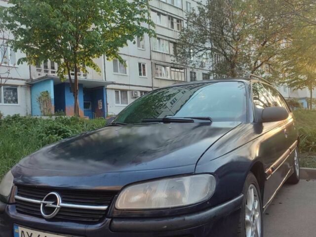 Синій Опель Омега, об'ємом двигуна 2 л та пробігом 400 тис. км за 2000 $, фото 1 на Automoto.ua