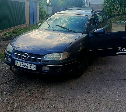 Синій Опель Омега, об'ємом двигуна 2.5 л та пробігом 0 тис. км за 800 $, фото 1 на Automoto.ua