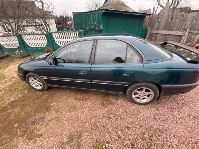 Зелений Опель Омега, об'ємом двигуна 2 л та пробігом 2 тис. км за 2600 $, фото 1 на Automoto.ua