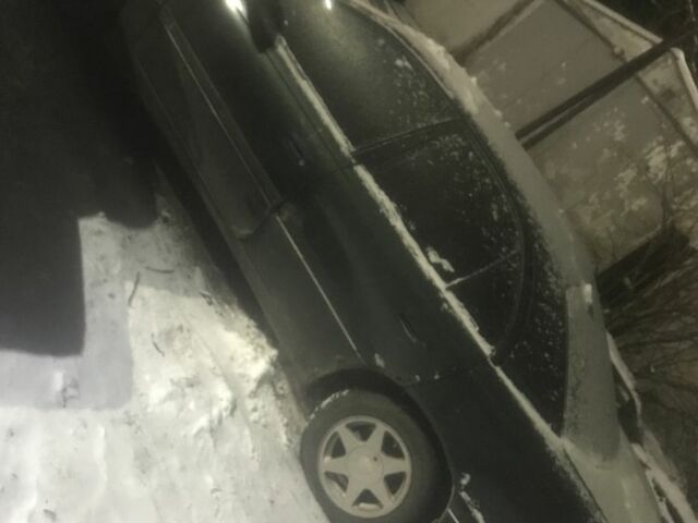 Зелений Опель Омега, об'ємом двигуна 2 л та пробігом 3 тис. км за 2000 $, фото 1 на Automoto.ua