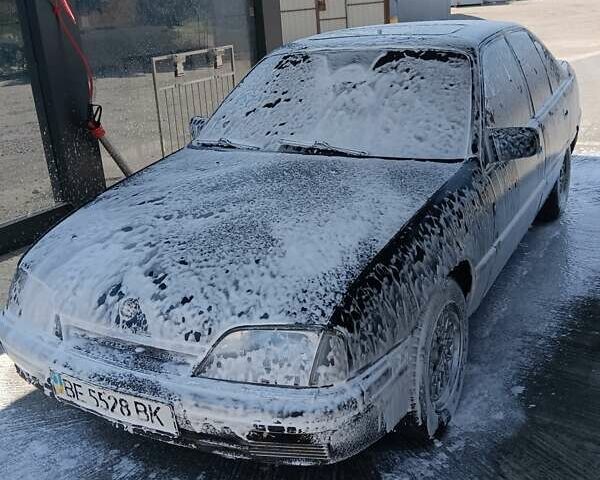 Зеленый Опель Омега, объемом двигателя 2 л и пробегом 200 тыс. км за 500 $, фото 1 на Automoto.ua