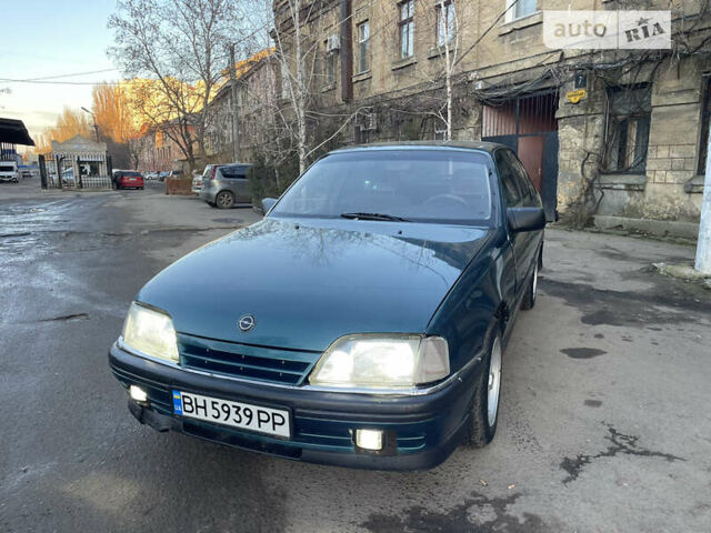Зелений Опель Омега, об'ємом двигуна 2 л та пробігом 317 тис. км за 950 $, фото 1 на Automoto.ua