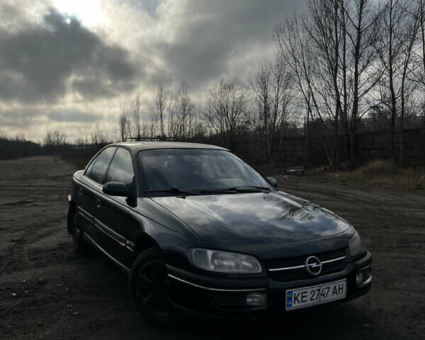 Зелений Опель Омега, об'ємом двигуна 2.96 л та пробігом 300 тис. км за 1350 $, фото 1 на Automoto.ua