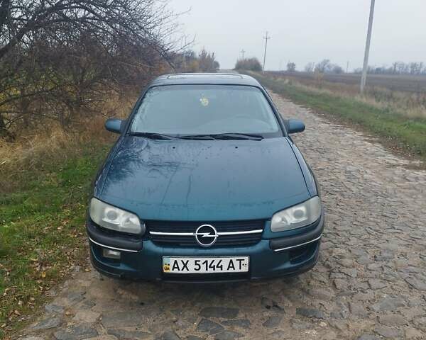 Зеленый Опель Омега, объемом двигателя 2.5 л и пробегом 450 тыс. км за 1800 $, фото 1 на Automoto.ua