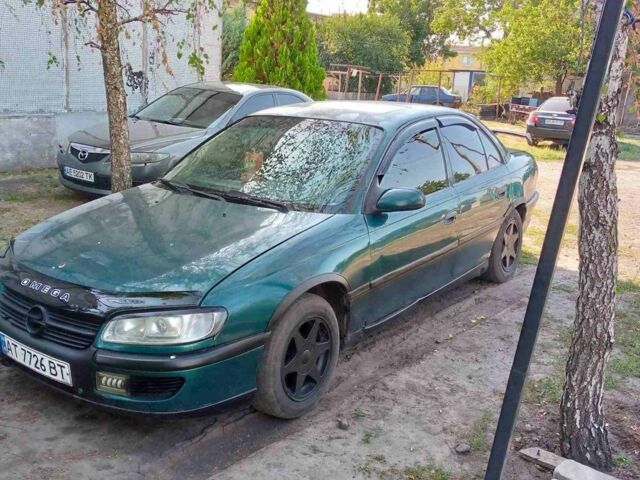 Зеленый Опель Омега, объемом двигателя 2 л и пробегом 2 тыс. км за 2000 $, фото 1 на Automoto.ua