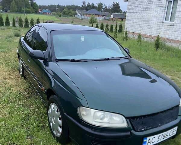 Зеленый Опель Омега, объемом двигателя 2 л и пробегом 339 тыс. км за 1250 $, фото 1 на Automoto.ua