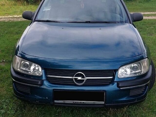 Зелений Опель Омега, об'ємом двигуна 2 л та пробігом 349 тис. км за 1800 $, фото 1 на Automoto.ua