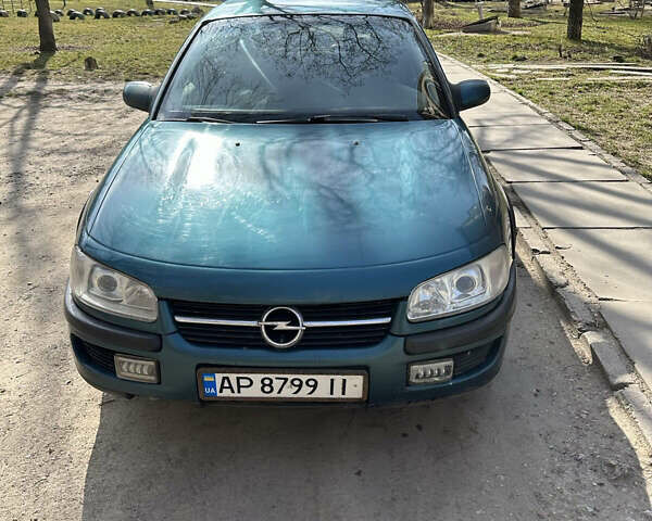 Зелений Опель Омега, об'ємом двигуна 2 л та пробігом 300 тис. км за 3000 $, фото 1 на Automoto.ua