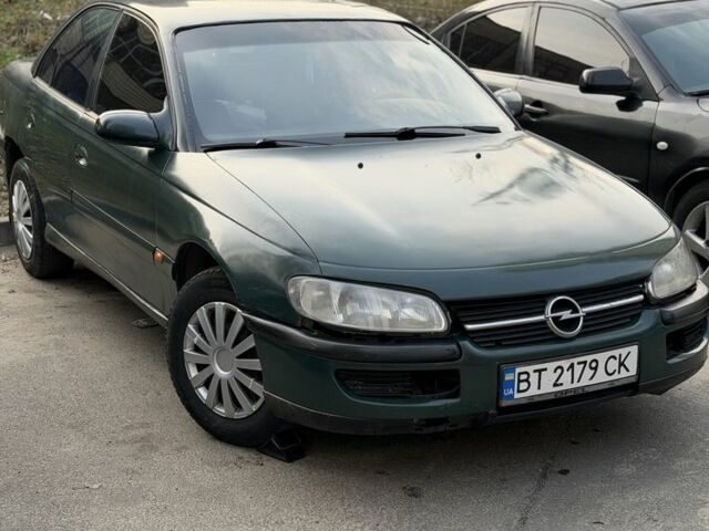 Зеленый Опель Омега, объемом двигателя 2 л и пробегом 600 тыс. км за 1100 $, фото 1 на Automoto.ua