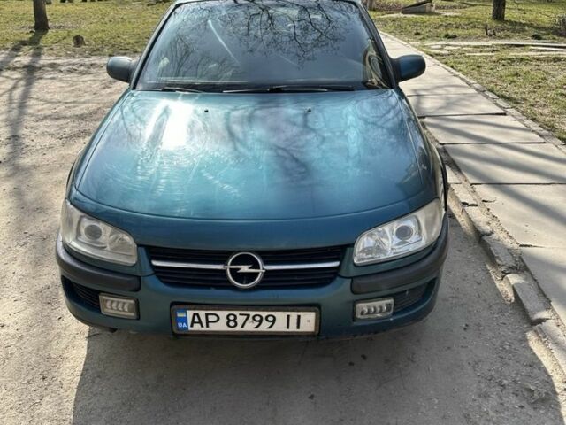 Зеленый Опель Омега, объемом двигателя 2 л и пробегом 302 тыс. км за 3000 $, фото 1 на Automoto.ua