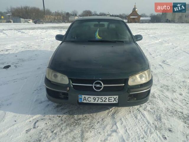 Зеленый Опель Омега, объемом двигателя 1.8 л и пробегом 350 тыс. км за 1600 $, фото 1 на Automoto.ua