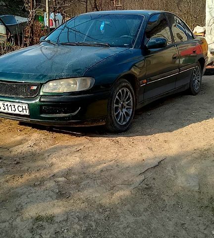 Зеленый Опель Омега, объемом двигателя 2 л и пробегом 0 тыс. км за 1250 $, фото 1 на Automoto.ua