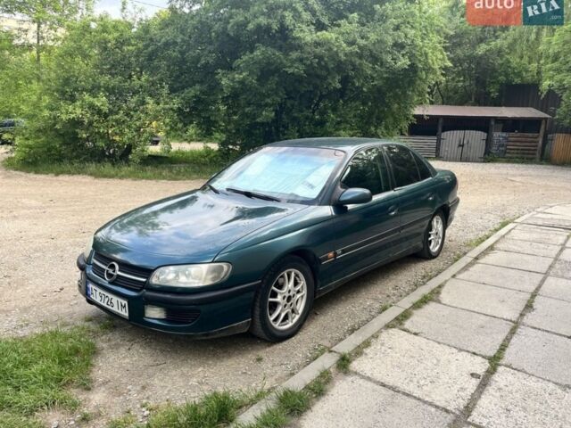 Зеленый Опель Омега, объемом двигателя 2 л и пробегом 240 тыс. км за 1550 $, фото 1 на Automoto.ua