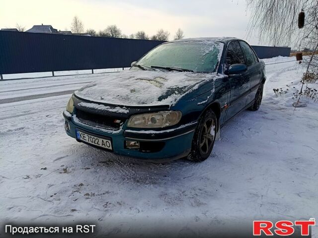 Зелений Опель Омега, об'ємом двигуна 2 л та пробігом 300 тис. км за 1210 $, фото 1 на Automoto.ua