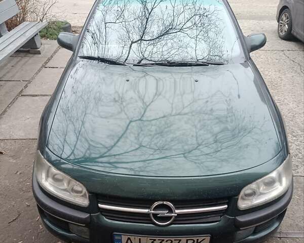 Зелений Опель Омега, об'ємом двигуна 2 л та пробігом 35 тис. км за 2950 $, фото 1 на Automoto.ua