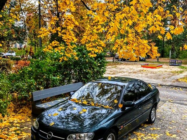 Зелений Опель Омега, об'ємом двигуна 2 л та пробігом 35 тис. км за 2950 $, фото 1 на Automoto.ua