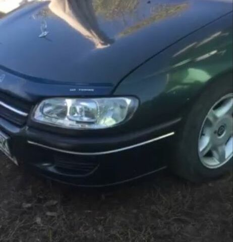 Зеленый Опель Омега, объемом двигателя 0 л и пробегом 3 тыс. км за 1000 $, фото 1 на Automoto.ua